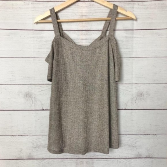 Haute Monde Cold Shoulder Lace Up Top M - Picture 2 of 5